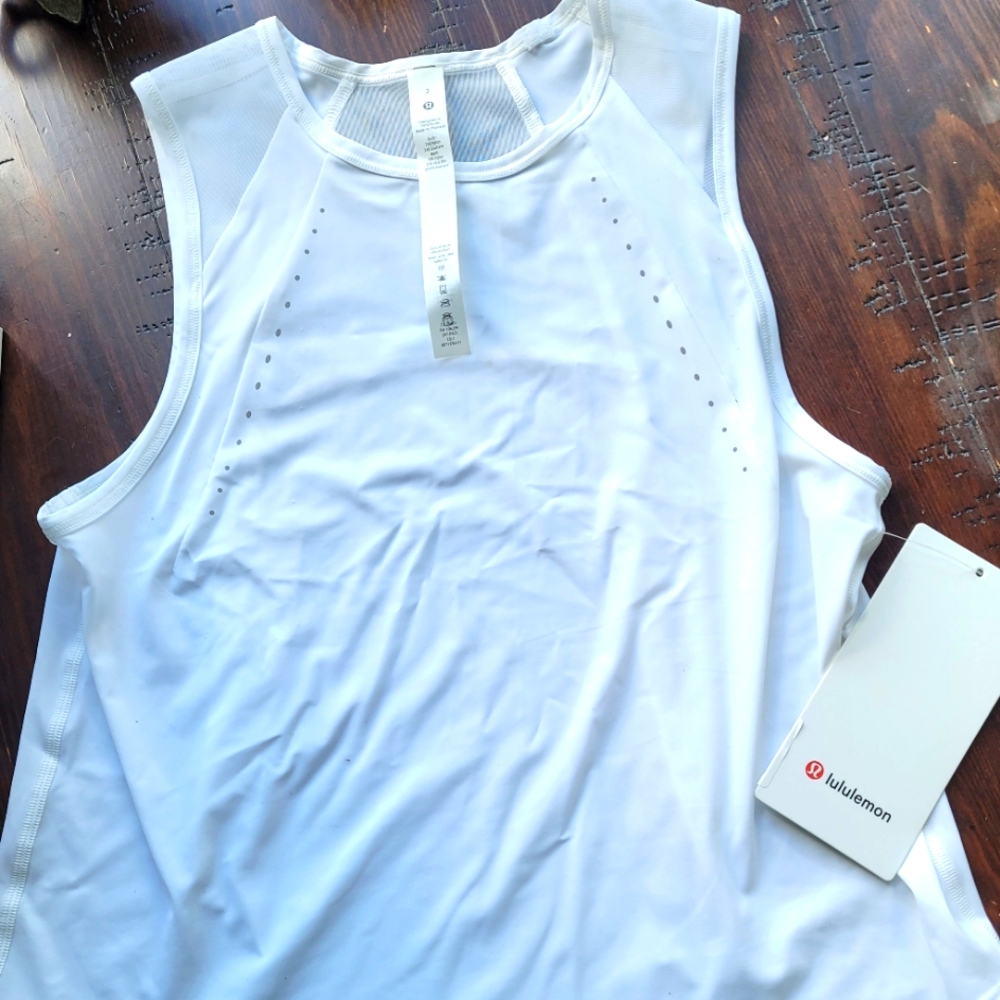 Lululemon sculpted crop Tank White